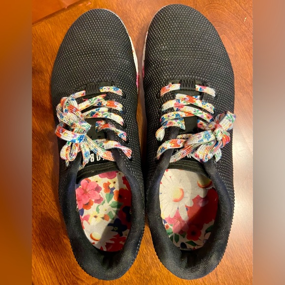 Woman’s Floral Nobull trainers M7.5 W9 - Picture 5 of 7